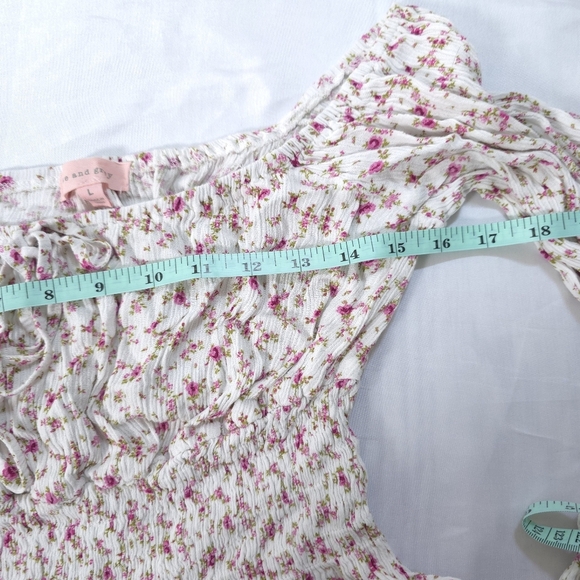 Rose And Grey Floral Smocked Off-Shoulder Top L - Picture 6 of 8